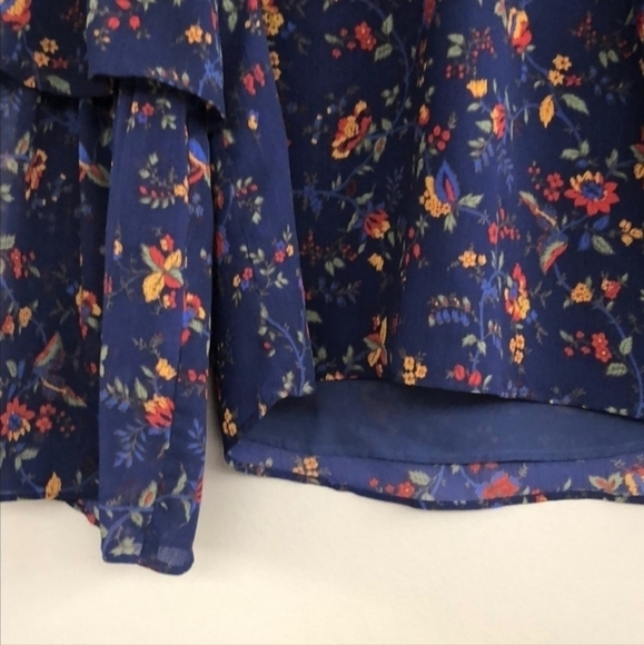 Madewell • Ruffled Tiered Sleeve Floral Blouse Navy Climbing Vine Women's Small - Picture 5 of 9